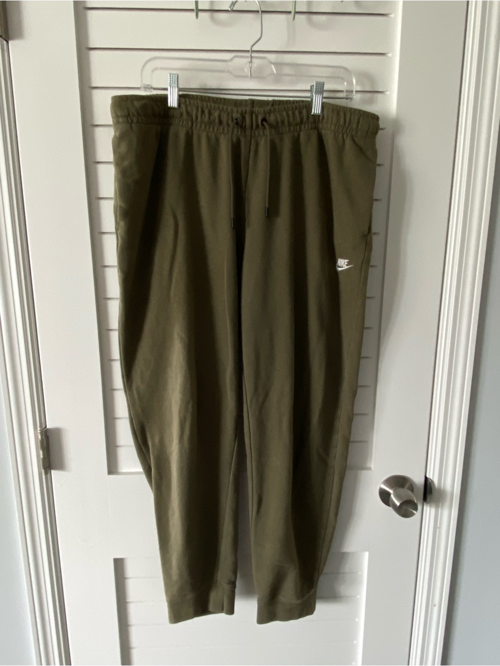 Nike Green Standard Fit Mid Rise Sweatpant Joggers Size XL Pre Owned